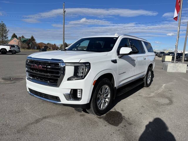 2022 GMC Yukon XL SLT