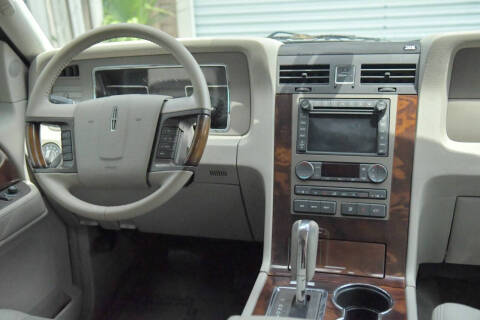 2014 Lincoln Navigator