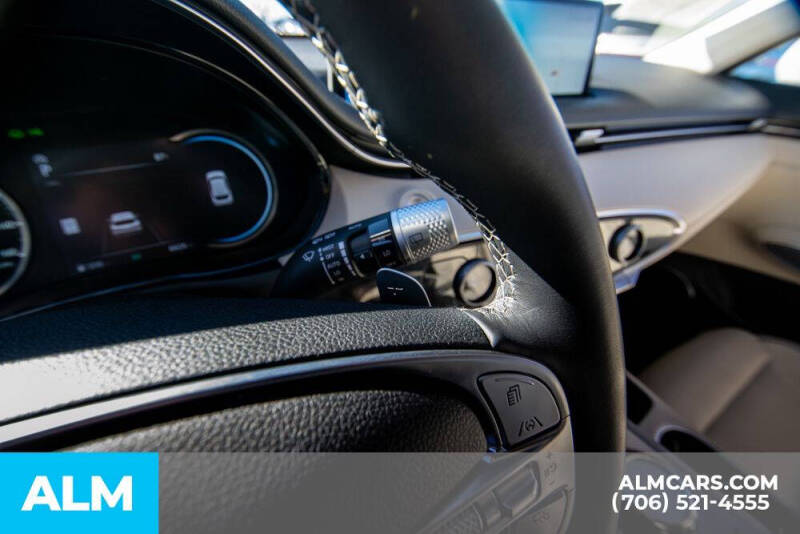 2025 Genesis GV70 2.5T Standard