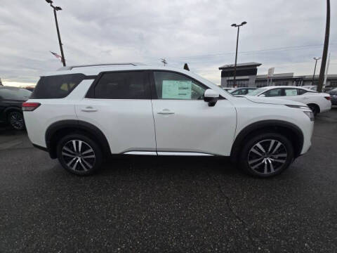 2025 Nissan Pathfinder Platinum