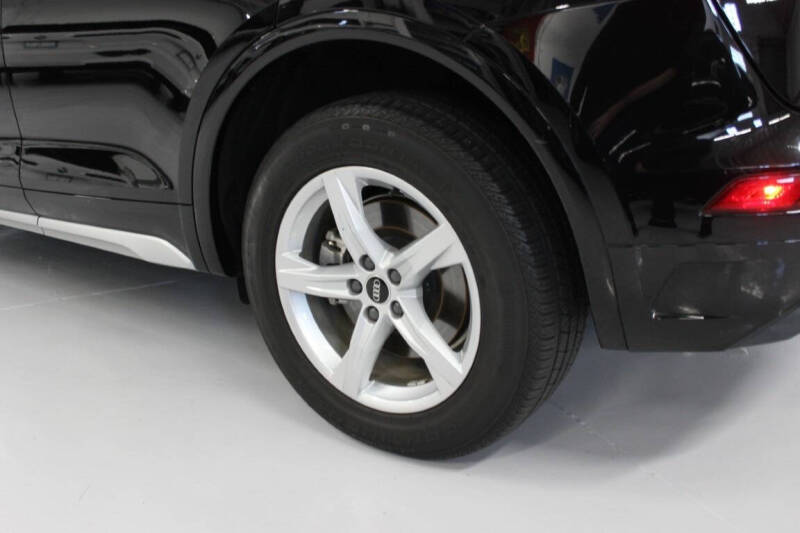 2023 Audi Q5 quattro Premium 40 TFSI