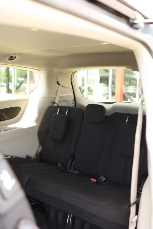 2020 Chrysler Pacifica Touring