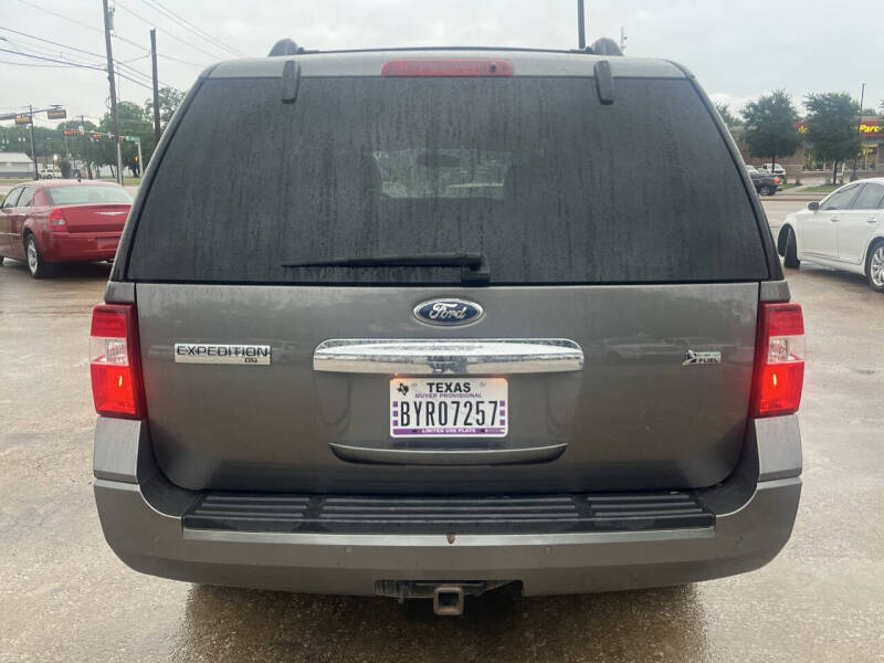 2011 Ford Expedition XLT