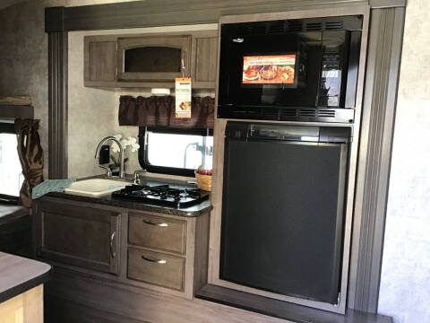 2017 Winnebago Minnie Drop