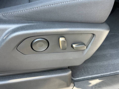 2025 Chevrolet Suburban LS