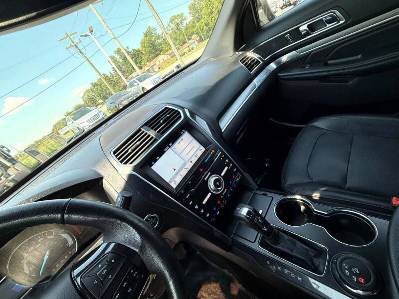 2017 Ford Explorer Sport