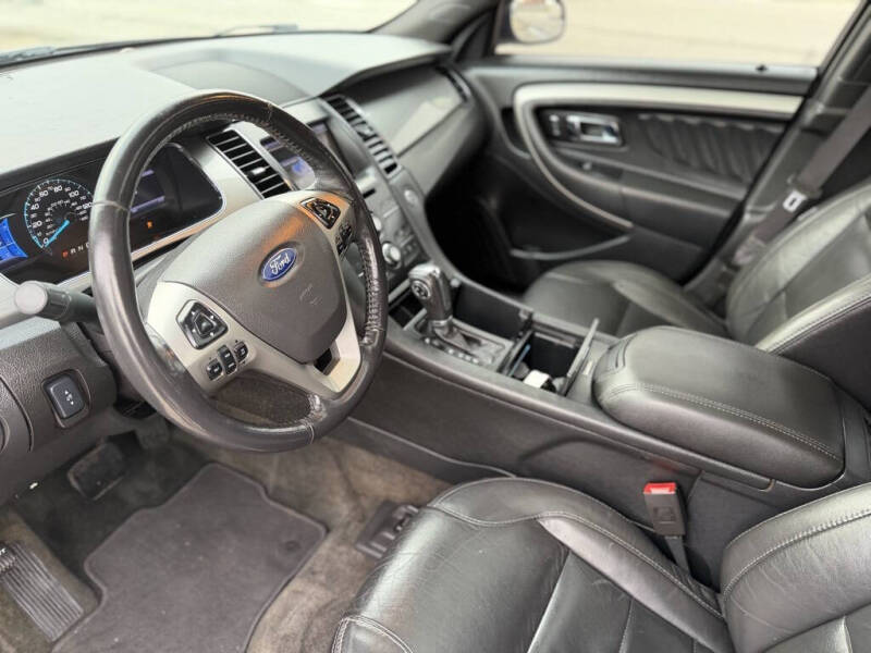 2013 Ford Taurus SEL