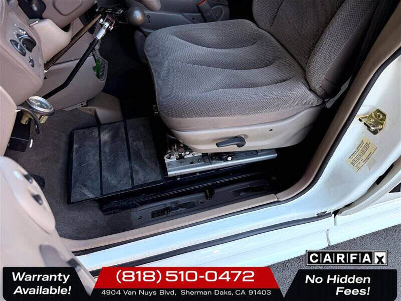 2003 Dodge Grand Caravan SE