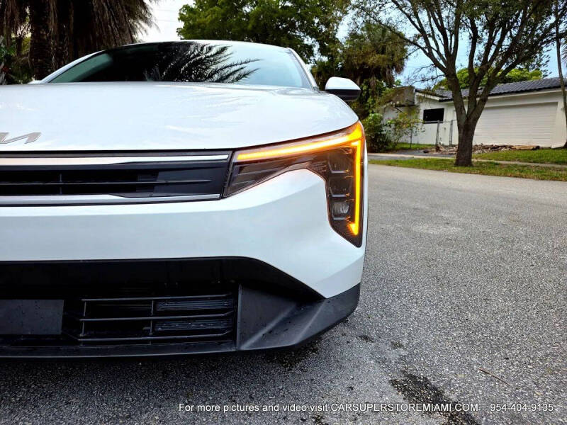 2025 Kia K4