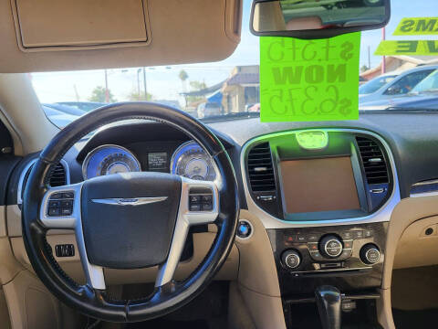 2011 Chrysler 300 Limited