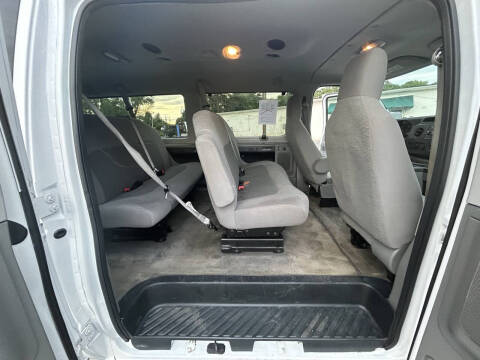 2012 Ford E-Series E-350 SD XLT