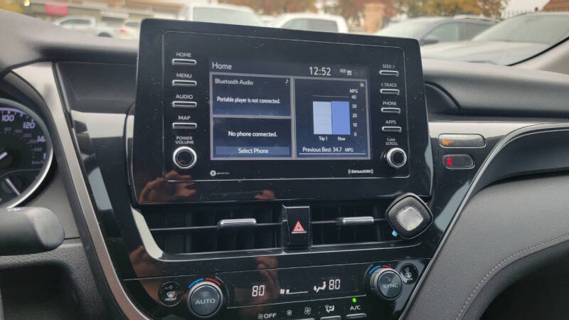 2022 Toyota Camry LE