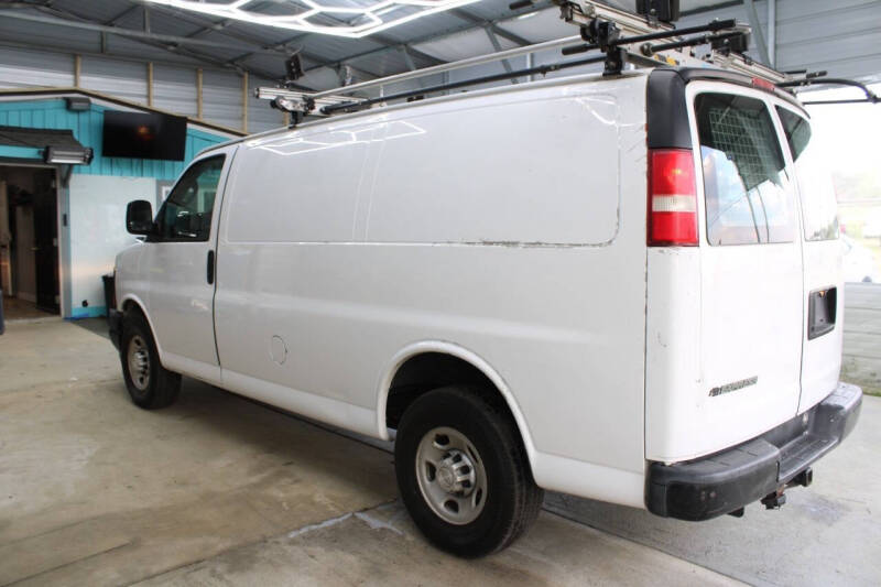 2017 Chevrolet Express 2500