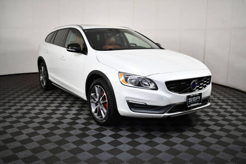 2015 Volvo V60 Cross Country T5