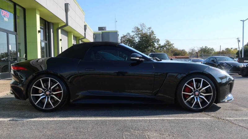 2016 Jaguar F-TYPE R
