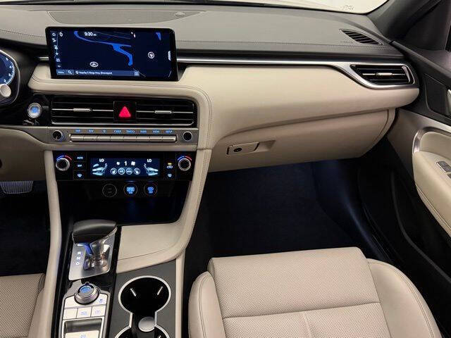 2025 Genesis G70
