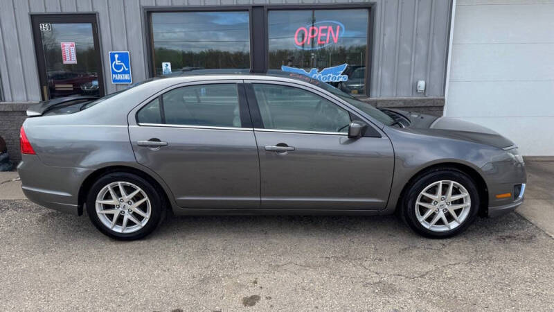 Used 2011 Ford Fusion SEL with VIN 3FAHP0JGXBR218420 for sale in La Crescent, Minnesota