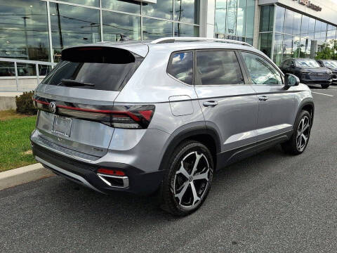 2025 Volkswagen Taos SEL 4Motion