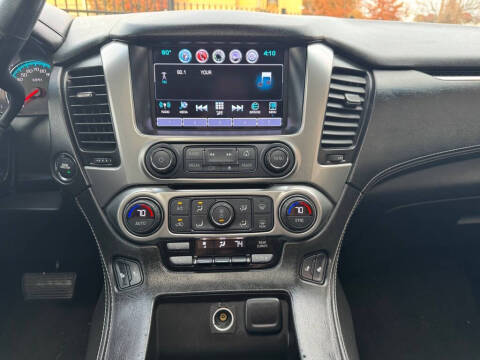 2017 Chevrolet Suburban LT