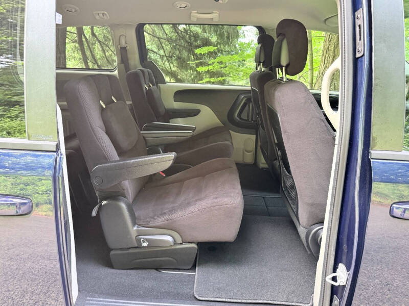 2014 Dodge Grand Caravan American Value Package