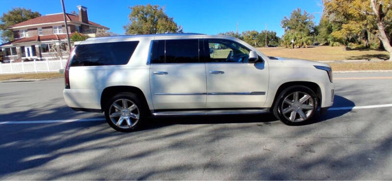 2015 Cadillac Escalade ESV Luxury