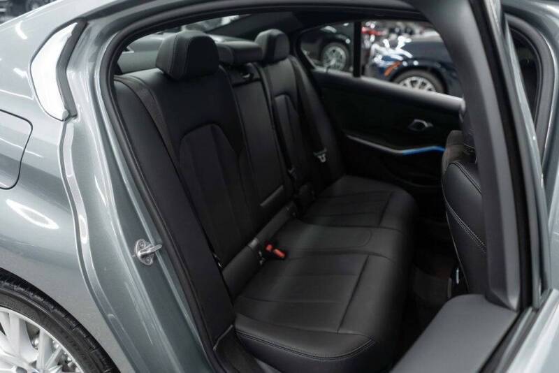 2024 BMW 3 Series 330e xDrive