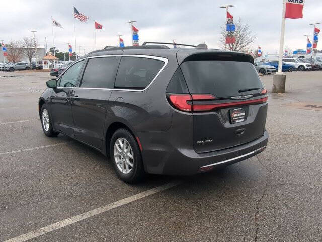 2022 Chrysler Pacifica Touring L