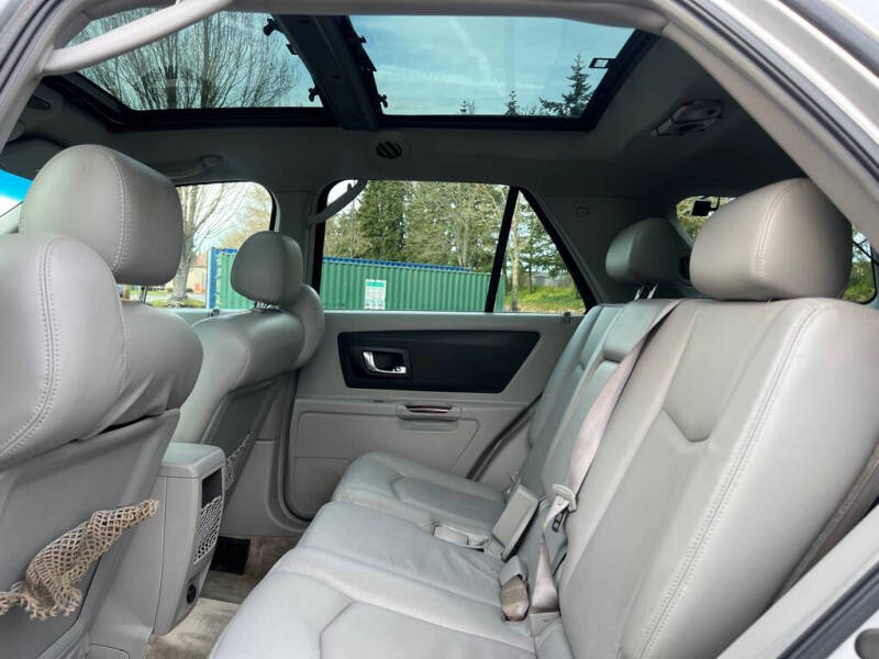 2004 Cadillac SRX