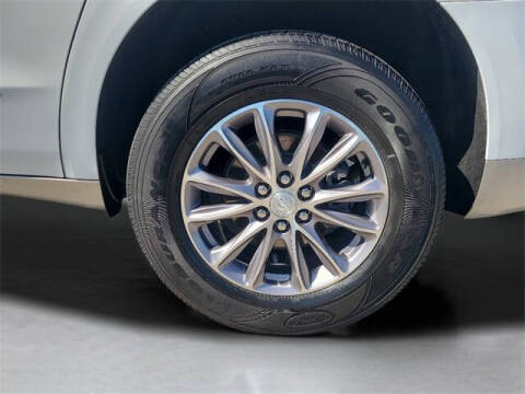 2022 Buick Enclave Essence