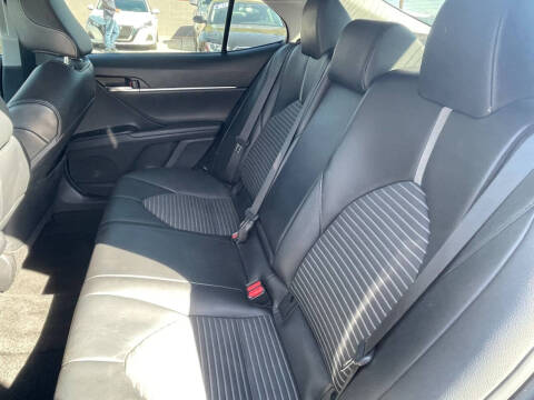 2022 Toyota Camry SE