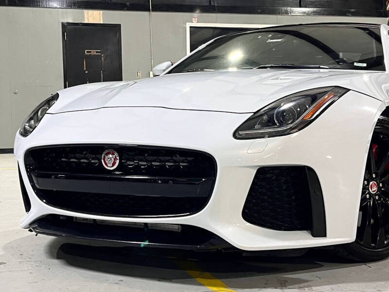 2016 Jaguar F-TYPE R