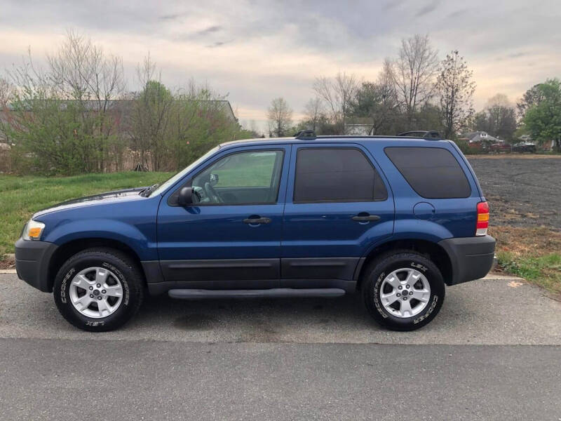 2007 Ford Escape for sale at CR Garland Auto Sales in Fredericksburg VA