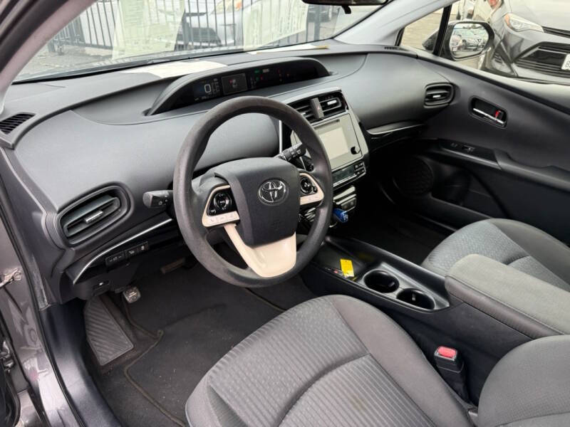 2017 Toyota Prius Two