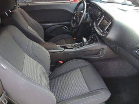 2017 Dodge Challenger SXT