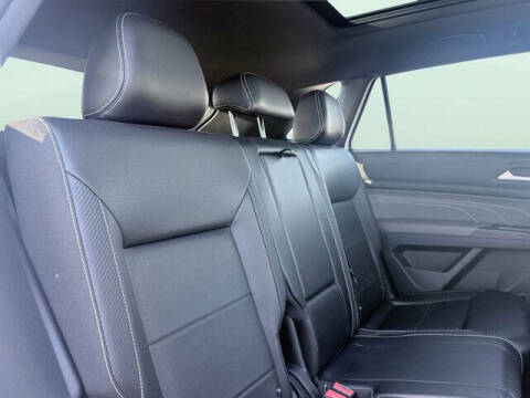 2021 Volkswagen Atlas Cross Sport V6 SE R-Line