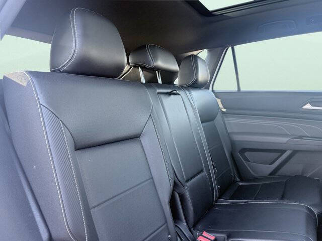 2021 Volkswagen Atlas Cross Sport V6 SE R-Line