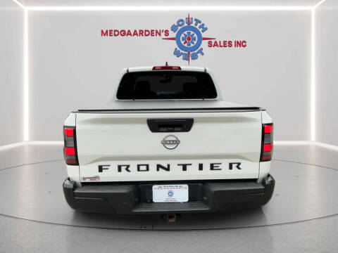 2024 Nissan Frontier