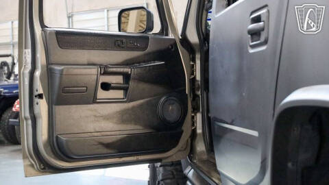 2003 HUMMER H2