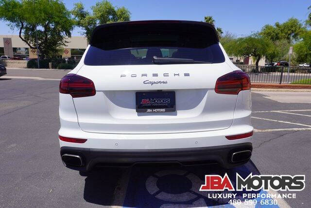 2017 Porsche Cayenne Platinum Edition