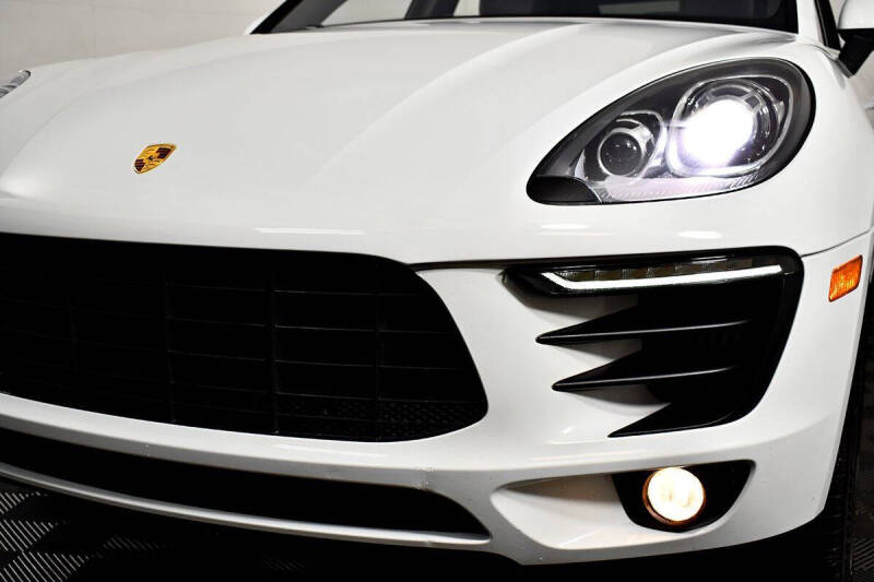 2016 Porsche Macan S