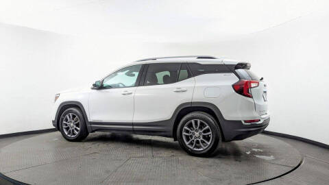 2023 GMC Terrain SLT