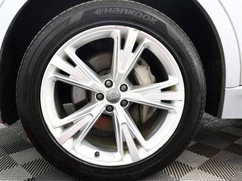 2019 Audi Q8 quattro Premium Plus 55 TFSI