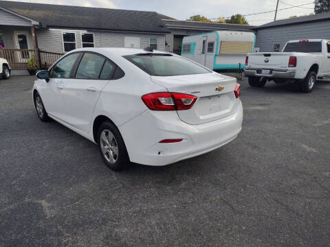 2018 Chevrolet Cruze LS Auto