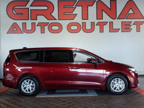 2023 Chrysler Pacifica Touring L