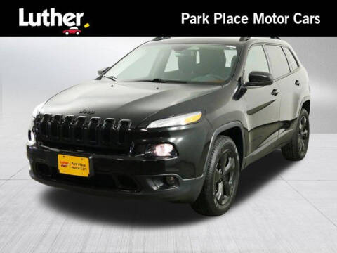 2015 Jeep Cherokee for sale at Park Place Motor Cars in Rochester MN