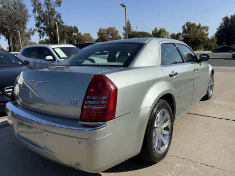 2005 Chrysler 300 C
