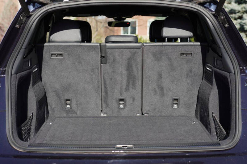 2020 Audi SQ5 3.0T quattro Prestige