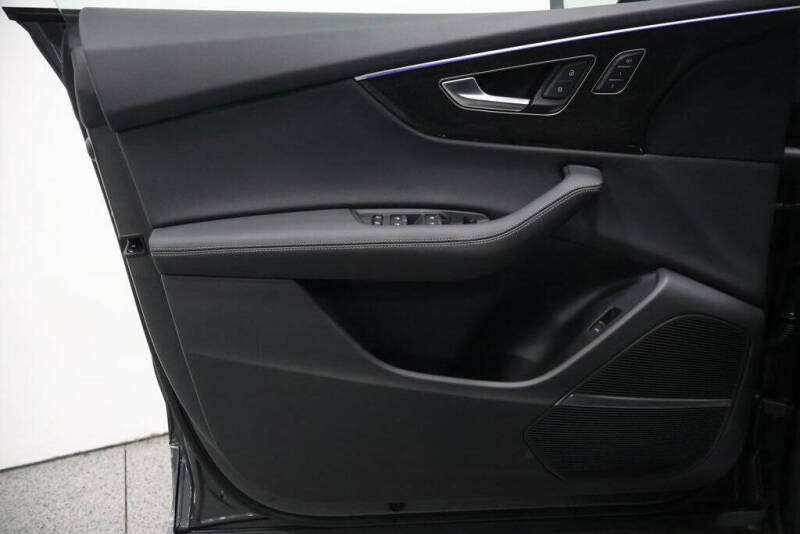 2026 Audi Q8 quattro Premium Plus 55 TFSI