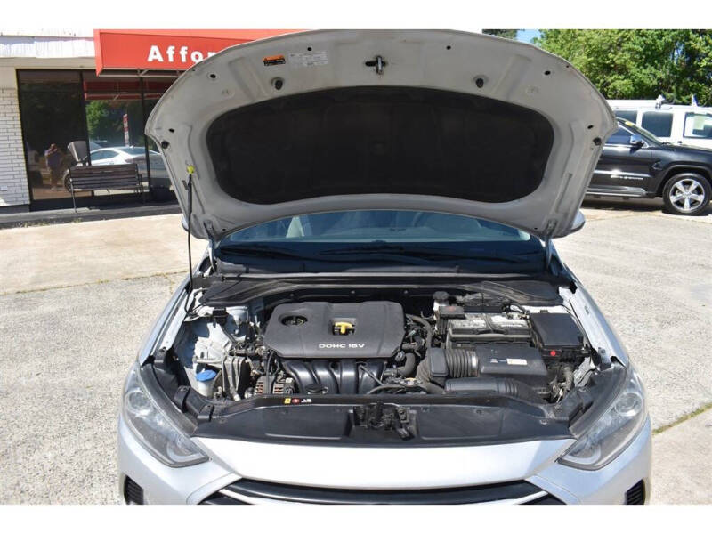 2018 Hyundai Elantra