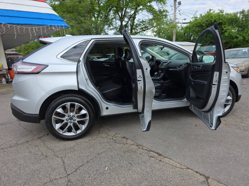 2017 Ford Edge Titanium